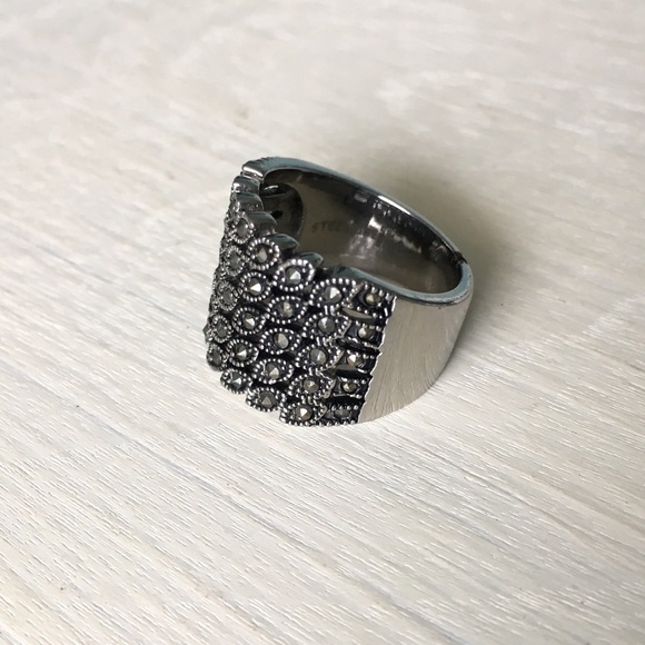 Jewelry - Stainless Steel Marcasite Polish Antiqued Ring